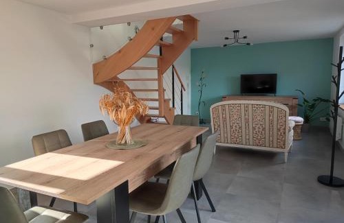 Bacilly House | Oceanfront Gîte de Cantilly: Perfect for Families & Rated 10/10