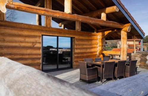 Saint-Jean-Soleymieux House | Inviting Gîte with Scenic Views and Cozy Amenities