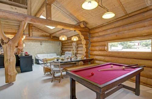 Saint-Jean-Soleymieux House | Inviting Gîte with Scenic Views and Cozy Amenities