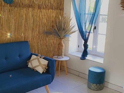 Seigy House | Relax at Gîte de Charèze with Oceanfront Views!