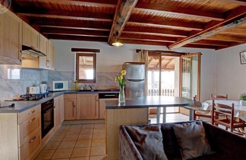 Saint-Medard-en-Forez House | Inviting Gîte with Fireplace & Panoramic Views in St-Médard