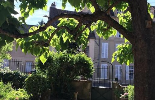 Autun House | Ideal Gîte de charme Autun'Home: Guest Rated 9.1/10