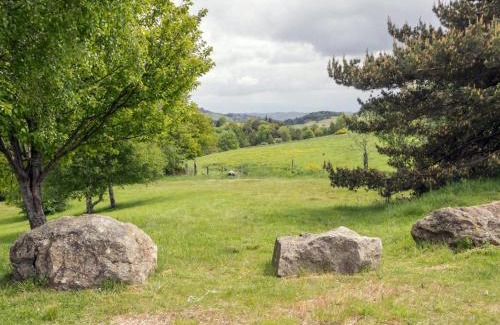 Sauvain House | Cozy 19th Century Retreat Near Chalmazel - Pet Friendly