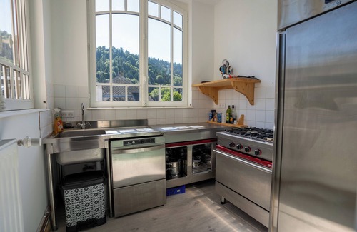 Mont-Dore Villa | Gîte de Charme: Private Heated Pool & Family-Friendly Amenities