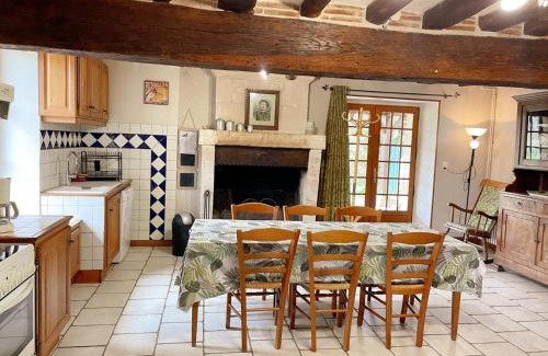 Fresnes House | Charming Gîte in Sologne: Pet-Friendly, Close to Châteaux