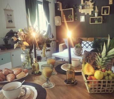 Ablon House | Discover Gîte de Charme: Oceanfront Retreat near Honfleur