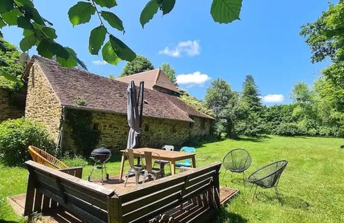 Sarlande House | Gîte de Charme Mas Coutant: Rated 10/10 with Pool & Spa