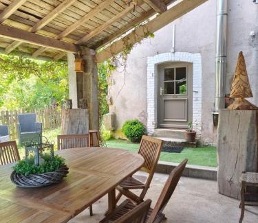 Le Valtin House | Mountain Retreat at Le Valtinet with Oceanfront Dining