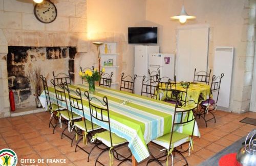 Bossay-sur-Claise House | Pet-Friendly Gîte for 15 with Private Garden Near La Roche-Posay