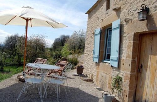 Cohons House | Cozy Gîte with Terrace, Close to Nature and Langres