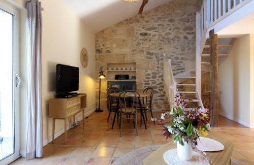 Civrac-de-Blaye House | Gîte de Fenouil - Cozy Retreat with Pool and Ocean Views