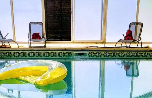 Le Theil House | Gîte De Fontariol avec piscine et Wi-Fi à Le Theil pour 6 personnes - FR-1-489-590