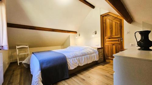 Marcillac-la-Croisille Apartment | Cozy Gîte de France Le Fournil: Child-Friendly Retreat