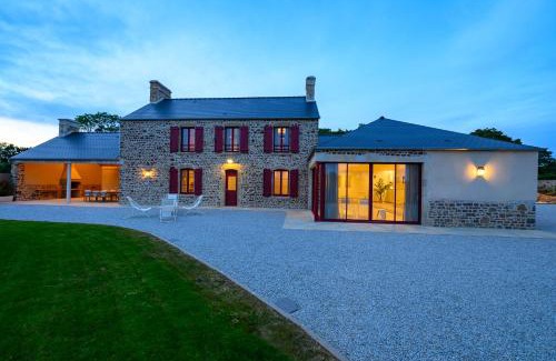 La Celle-sous-Gouzon House | Gîte de luxe dans le Cotentin avec piscine intérieure jacuzzi ,sauna, salle de sport salle de jeux