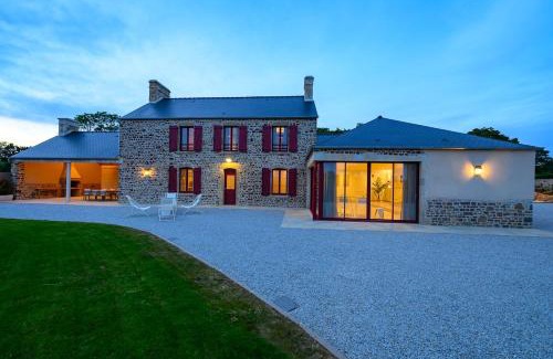 La Celle-sous-Gouzon House | Gîte de luxe dans le Cotentin avec piscine intérieure jacuzzi ,sauna, salle de sport salle de jeux