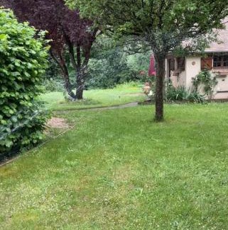 Sainte-Genevieve-les-Gasny House | Oceanfront Getaway at Gîte De Vacances Jardin Monet