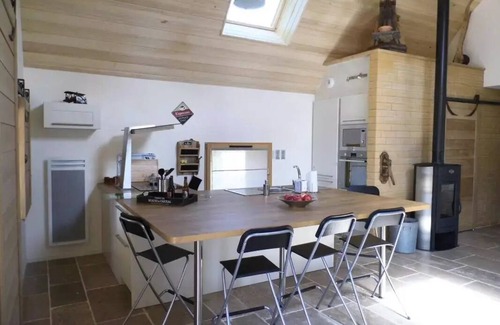 Bassignac-le-Bas Villa | Family-Friendly Gîte de France in Bassignac-le-Bas