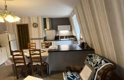 Lissac-sur-Couze Villa | Gîte de France: Cozy Retreat with Spa and Breakfast