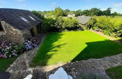 Saint-Jal Apartment | Delightful Gîte des Papous Épis - Family-Friendly Retreat