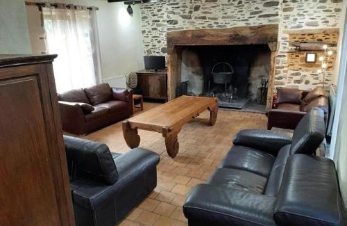 Saint-Jal Apartment | Delightful Gîte des Papous Épis - Family-Friendly Retreat