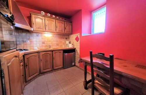 Albussac Villa | Gîte de France in Albussac: Family Stay with Spa & Breakfast