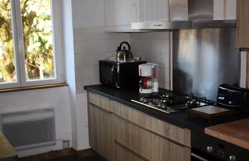 Alleyrat Villa | Charming Gîte de France in Alleyrat for 6 Guests