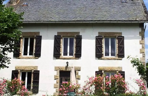 Alleyrat Villa | Charming Gîte de France in Alleyrat for 6 Guests