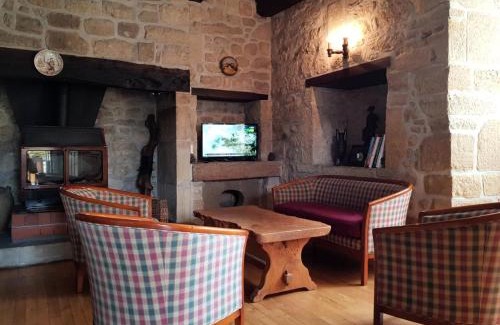 Saint-Robert Apartment | Family-Friendly Gîte de France Le Petit Colibri for 4