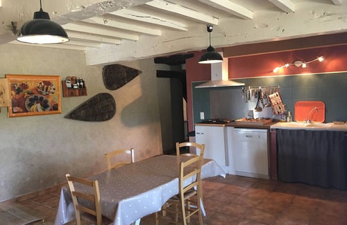 La Romieu House | Spacious Gîte de Groupe: 37 Places with Pool & Ocean View