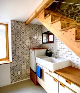 Romagnat House | Child-Friendly Gîte de l'école with 9.2/10 Guest Rating