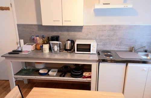 Baincthun Apartment | Unforgettable Stay at Gîte de L'écureuil 62 with Spa & Hot Tub
