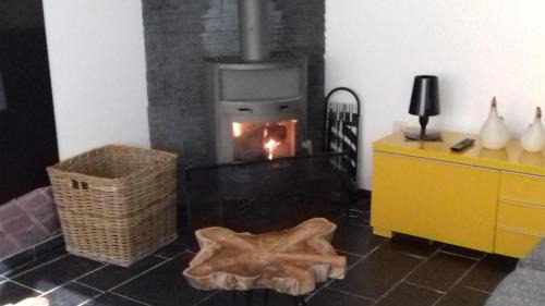 Villers-devant-Orval House | Gîte de Lô d'Or: Pet-Friendly Retreat with Pool Access