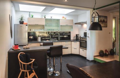 Villers-devant-Orval House | Gîte de Lô d'Or: Pet-Friendly Retreat with Pool Access