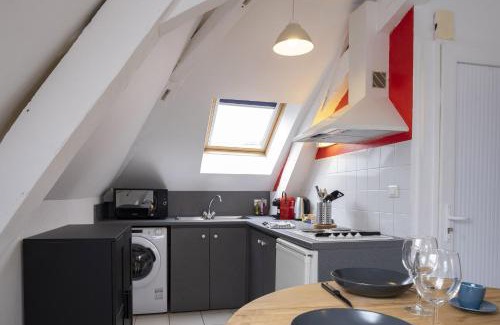 Segre Apartment | Cozy Gîte de l'Artiste in Segré - Perfect for Families