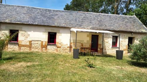 Oiron House | Pet-Friendly Retreat at Gîte de l'Octroy Poitou - Rated 9.4
