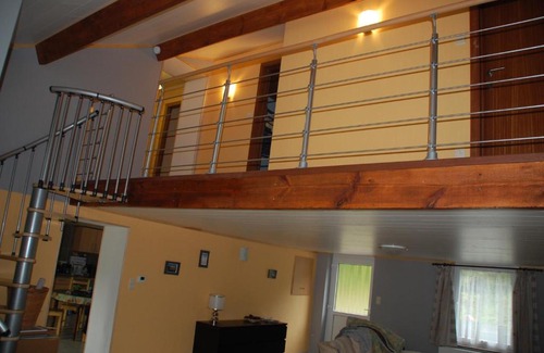 Libin House | Cozy Gîte de la Barrière: Pet-Friendly Family Retreat