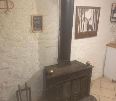 Camps-sur-l'Agly Bed & Breakfast | Pet-Friendly Retreat at Gîte de la Bastide - Pays Cathare