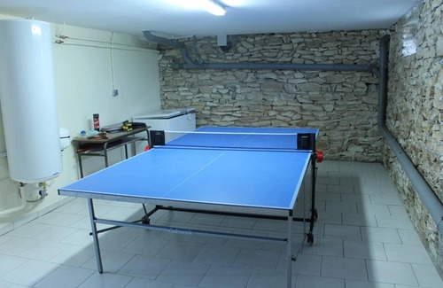 Bethines House | Charming Gîte de la Boissière: Pet-Friendly Retreat Awaits