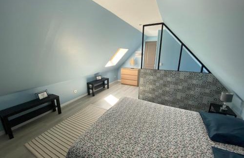 Ennetieres-en-Weppes House | Gîte de la Carnoy: Family-Friendly Stay with High Ratings