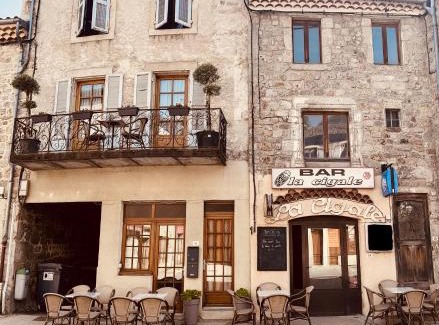 Burzet House | Pet-Friendly Gîte de la Cigale: Guest Rated 9.8/10