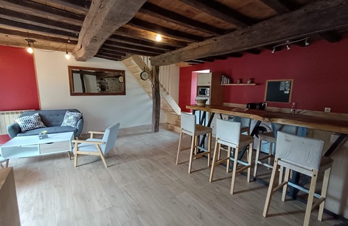 Le Mesnil-Rogues House | Gîte de la Forêt: Oceanfront Retreat with Pool Access
