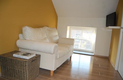 Beauraing House | Gîte de la Fontaine - Pet Friendly with Oceanfront Views