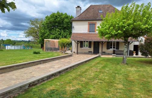 Saint-Yrieix-la-Perche House | Inviting Maison de Campagne: Perfect for Family Getaways