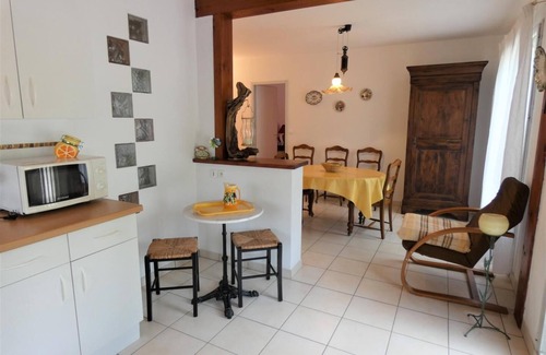 Castets House | Family-Friendly Gîte de la Mousque in Castets