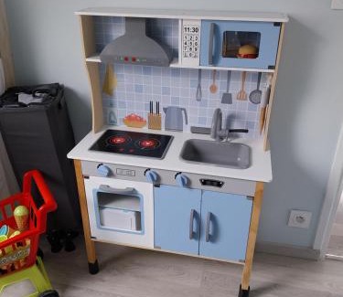 Saint-Gatien-des-Bois House | Pet-Friendly Gîte de la Scierie with Top Guest Rating