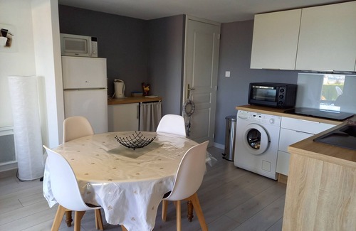 Le Crest Condo | Relaxing Getaway at Gîte de la Serre in Tranquil Crest