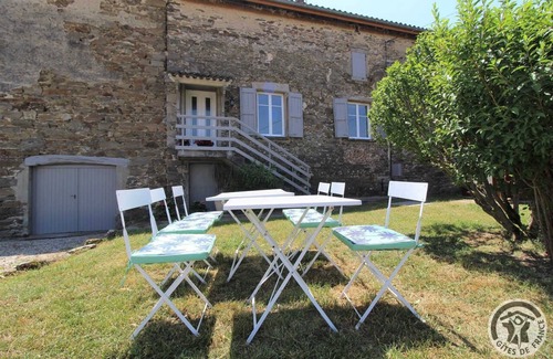Saint-Jean-de-Touslas House | Relax at Gîte de la Tour - Beauvallon with Spa & Breakfast