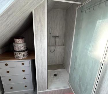Neuville-Ferrieres Apartment | Family-Friendly Retreat at Gîte de la vallée