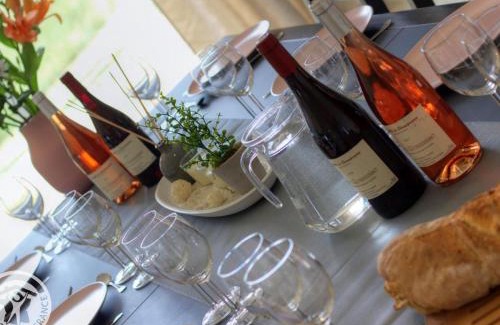 Pinay House | Relaxing Gîte with Spa, Pool & Panoramic Views Near Roanne