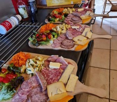 Maure-de-Bretagne Apartment | Gîte de Merlin l 'enchanteur